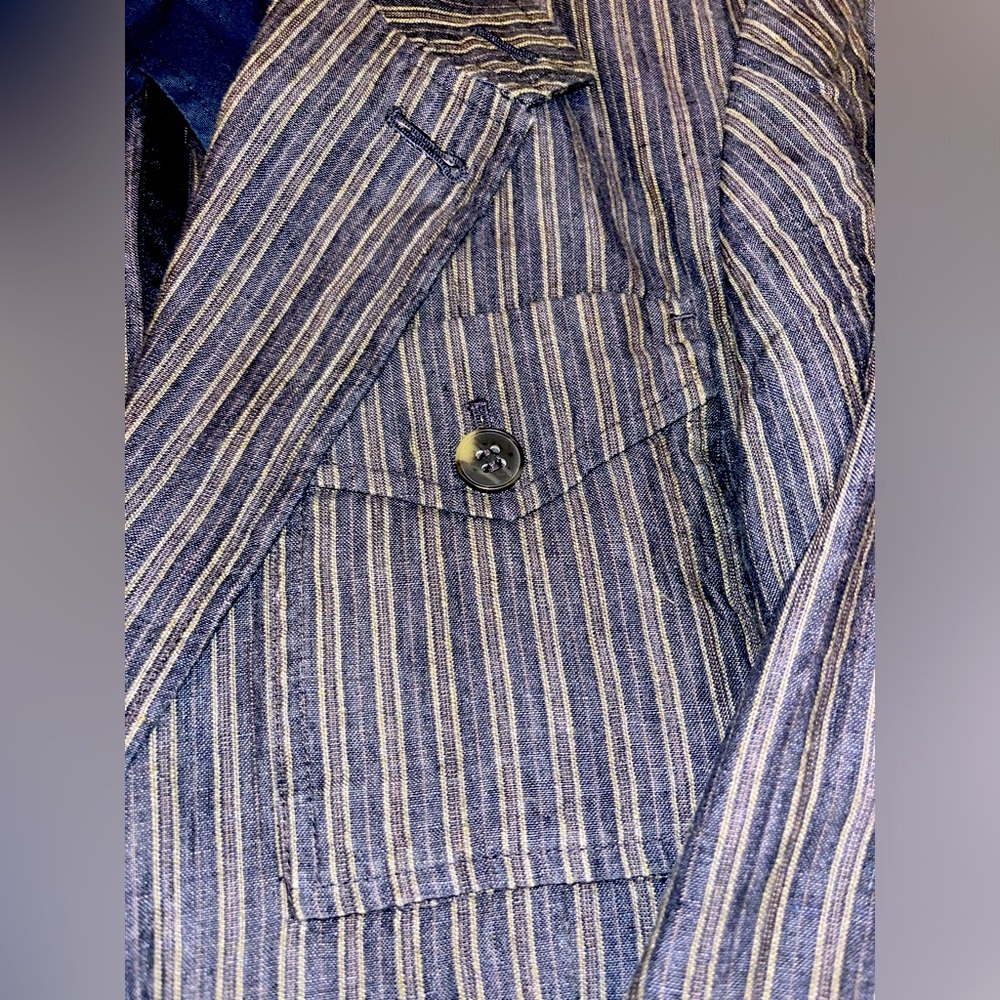 Men suit coat and pants perfect condition chalk colorsize 40 blazer 32 pants